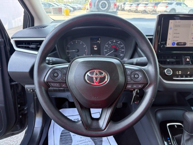 Used 2025 Toyota Corolla LE FWD image 15