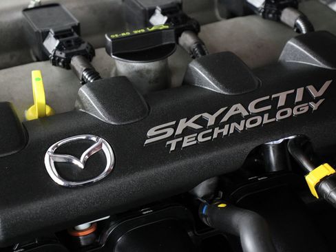 Used 2016 MAZDA MX-5 Miata Grand Touring RWD image 24
