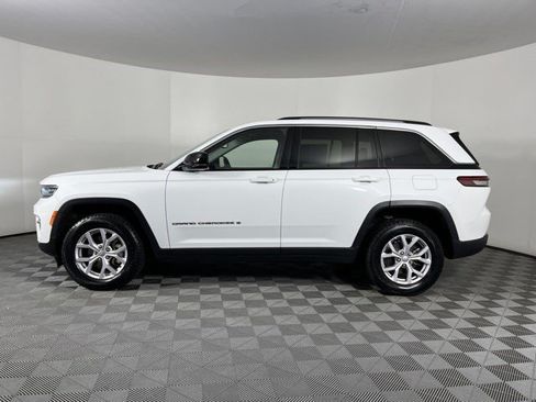 Used 2022 Jeep Grand Cherokee Limited AWD/4WD image 5