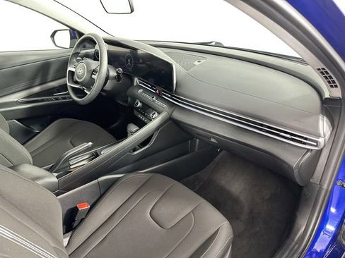 Used 2024 Hyundai Elantra SEL FWD image 29