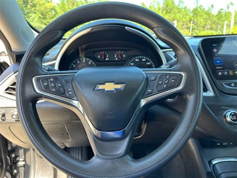 Used 2024 Chevrolet Malibu LT image 20