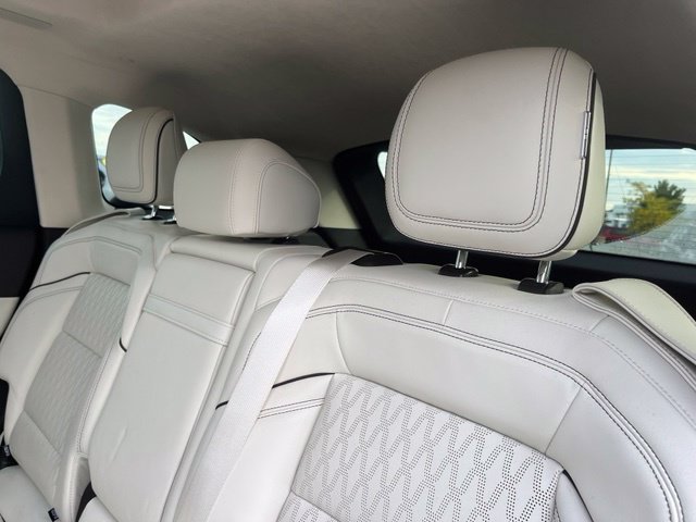 Used 2025 Lincoln Nautilus Black Label AWD/4WD image 19