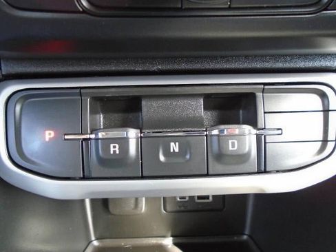 Used 2023 GMC Acadia SLT w/ Trailering Package AWD/4WD image 15