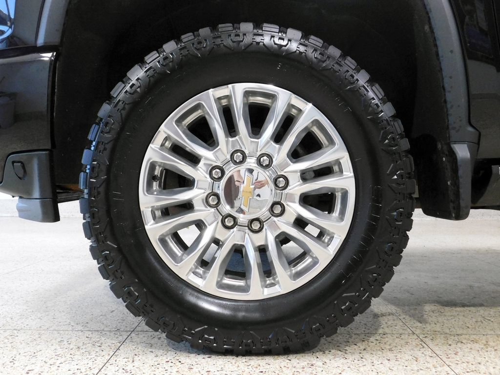 Used 2021 Chevrolet Silverado 2500 High Country w/ Z71 Off-Road Package AWD/4WD image 22