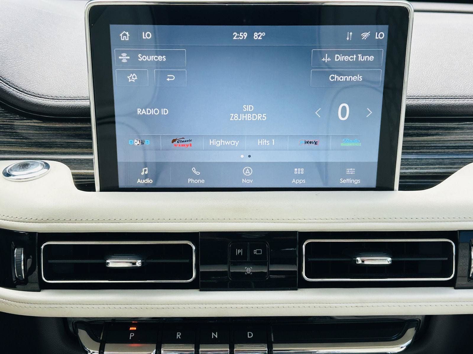 Used 2020 Lincoln Aviator Black Label w/ Class IV Trailer Tow Package AWD/4WD image 27