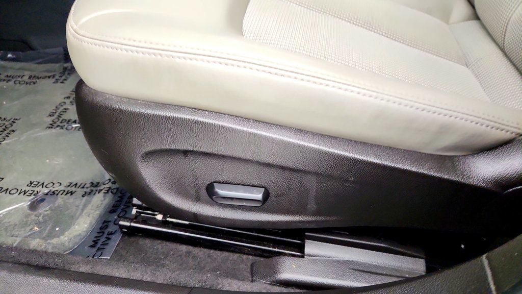 Used 2015 Buick Verano w/ Comfort Package FWD image 11