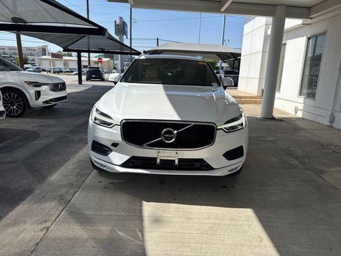 Used 2020 Volvo XC60 T5 Momentum w/ Protection Package Premier AWD/4WD image 2