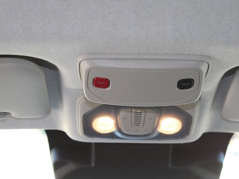 New 2025 RAM ProMaster 2500 w/ Convenience Group FWD image 20