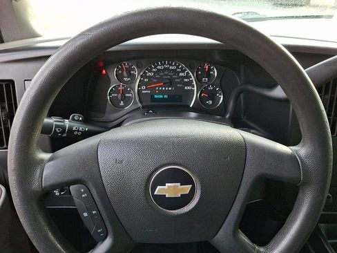 Used 2018 Chevrolet Express 3500 LT w/ LT Preferred Equipment Group image 25