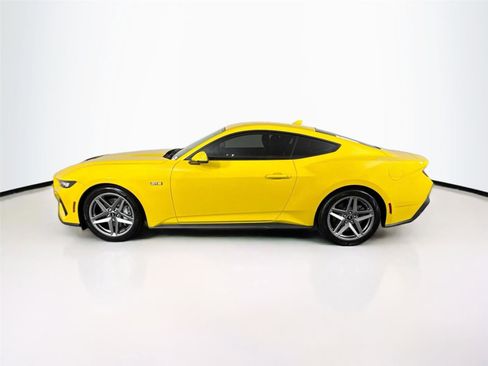 Used 2024 Ford Mustang GT Premium RWD image 13