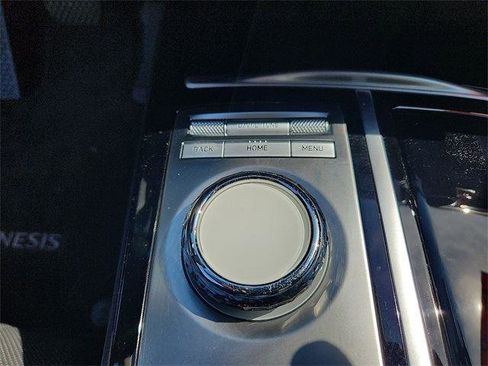 Used 2023 Genesis G80 2.5T image 25