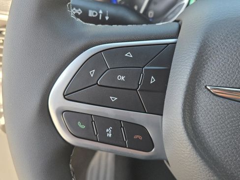 New 2026 Chrysler Pacifica Select image 19