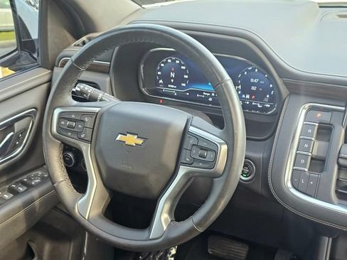 Used 2023 Chevrolet Tahoe Premier AWD/4WD image 31