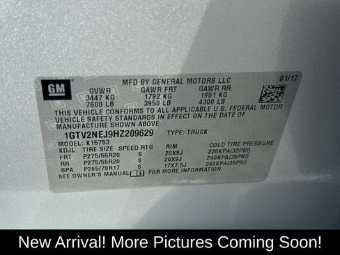Used 2017 GMC Sierra 1500 SLT w/ SLT Premium Package AWD/4WD image 32