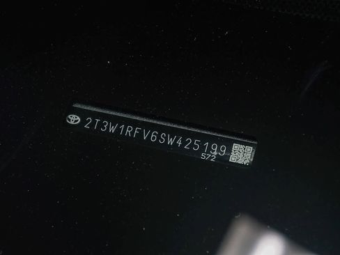 Certified 2025 Toyota RAV4 XLE image 42