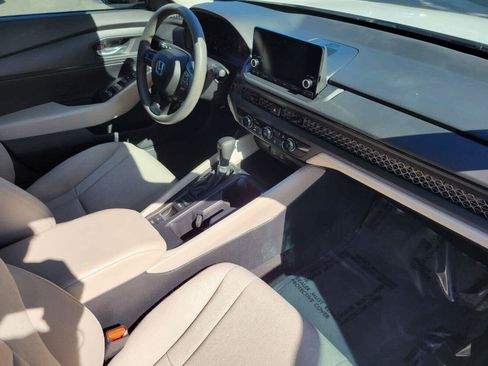 Used 2023 Honda Accord LX image 11