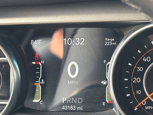 Used 2021 Jeep Gladiator Overland AWD/4WD image 27