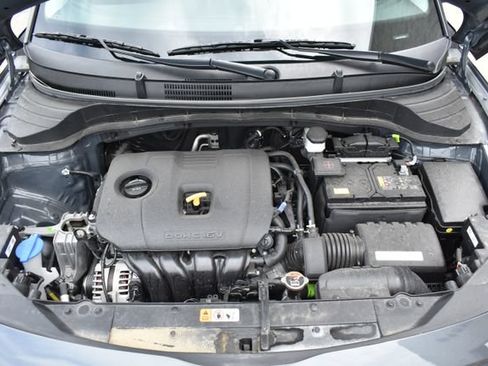 Used 2025 Kia Soul LX w/ LX Technology Package FWD image 41