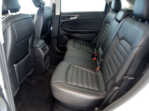 Used 2015 Ford Edge SEL w/ Equipment Group 201A AWD/4WD image 28