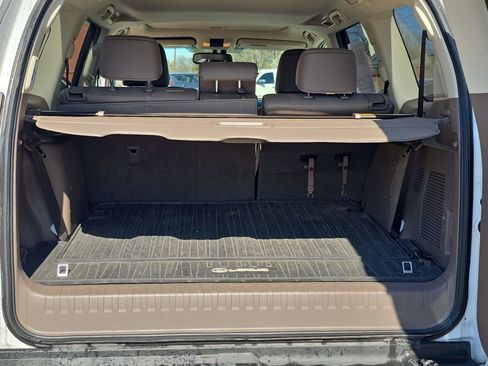 Used 2014 Lexus GX 460 Luxury image 23