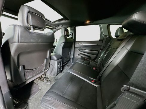 Used 2015 Jeep Grand Cherokee Altitude image 23