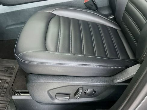 Certified 2022 Ford Edge SEL w/ Convenience Package image 28