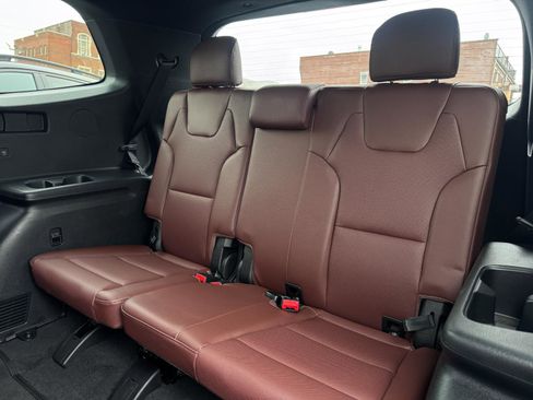 Used 2023 Kia Telluride EX image 23