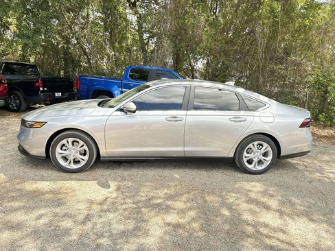 New 2026 Honda Accord LX image 4