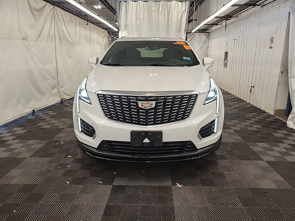 Used 2024 Cadillac XT5 Luxury AWD/4WD image 2