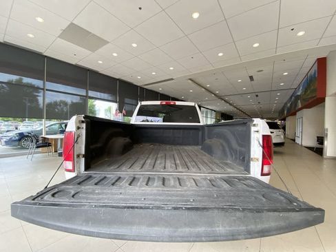 Used 2017 RAM 1500 ST w/ SXT Appearance Group AWD/4WD image 24