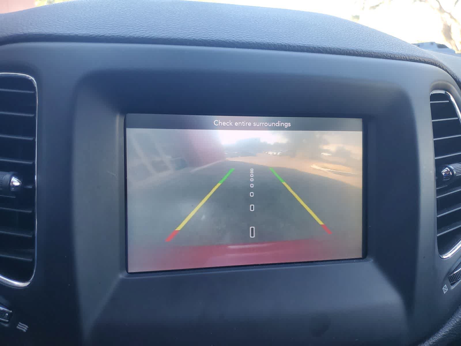 Used 2019 Jeep Compass Latitude FWD image 23