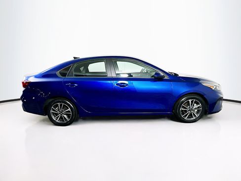 Used 2022 Kia Forte LXS FWD image 10