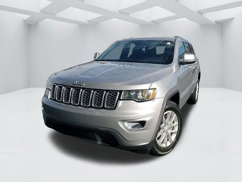 Used 2021 Jeep Grand Cherokee Laredo X image 10