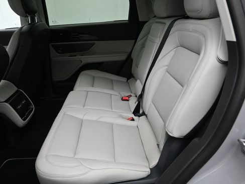 New 2026 Lincoln Nautilus Premier w/ Equipment Group 102A image 27