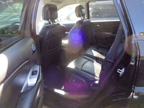 Used 2016 Dodge Journey SXT image 16