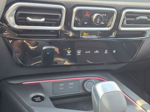 New 2026 Nissan Sentra SR image 23