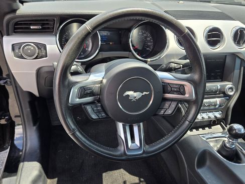 Used 2016 Ford Mustang GT Premium w/ Equipment Group 401A RWD image 20