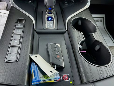 Used 2025 Lexus LX 700h Overtrail image 24