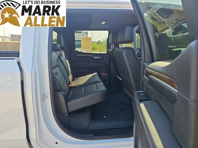 Used 2024 Chevrolet Silverado 1500 High Country w/ High Country Premium Package AWD/4WD image 28