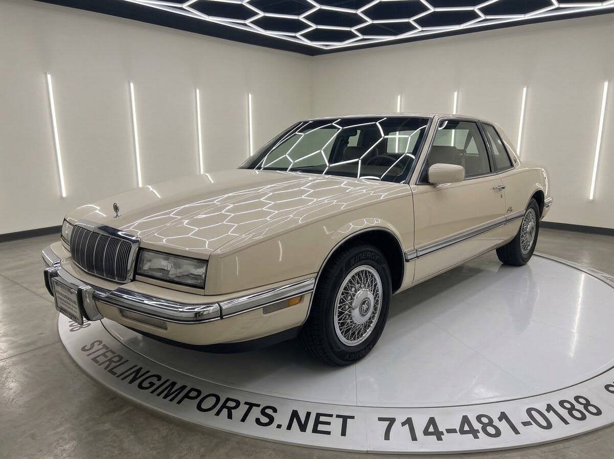 Used 1991 Buick Riviera Coupe FWD image 1