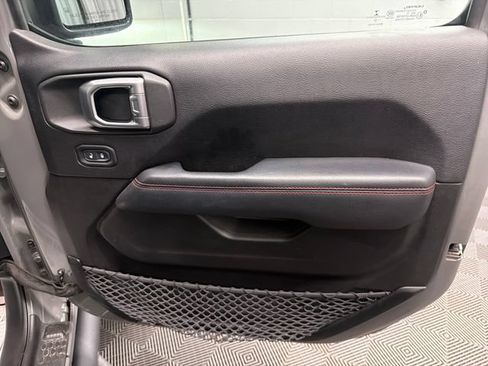 Used 2019 Jeep Wrangler Unlimited Rubicon AWD/4WD image 17