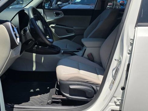 Used 2021 Kia Soul LX FWD image 20