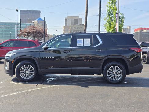 Used 2023 Chevrolet Traverse LT FWD image 23