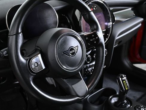 Certified 2023 MINI Cooper SE image 12