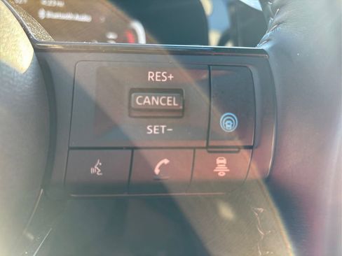 Used 2024 Nissan Pathfinder Platinum w/ Cargo Package image 29