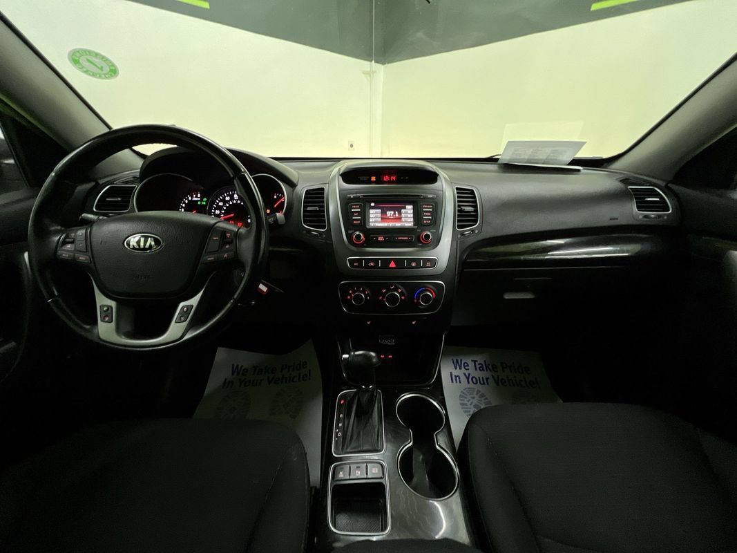 Used 2015 Kia Sorento LX AWD/4WD image 18