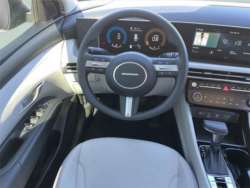 New 2026 Hyundai Tucson SEL image 15