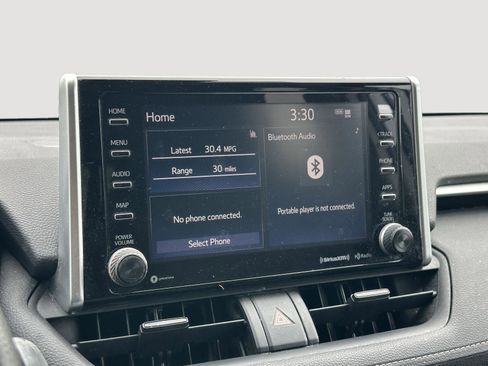 Used 2020 Toyota RAV4 XLE w/ Convenience Package FWD image 12