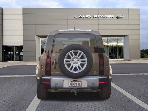 Used 2020 Land Rover Defender 110 S image 6