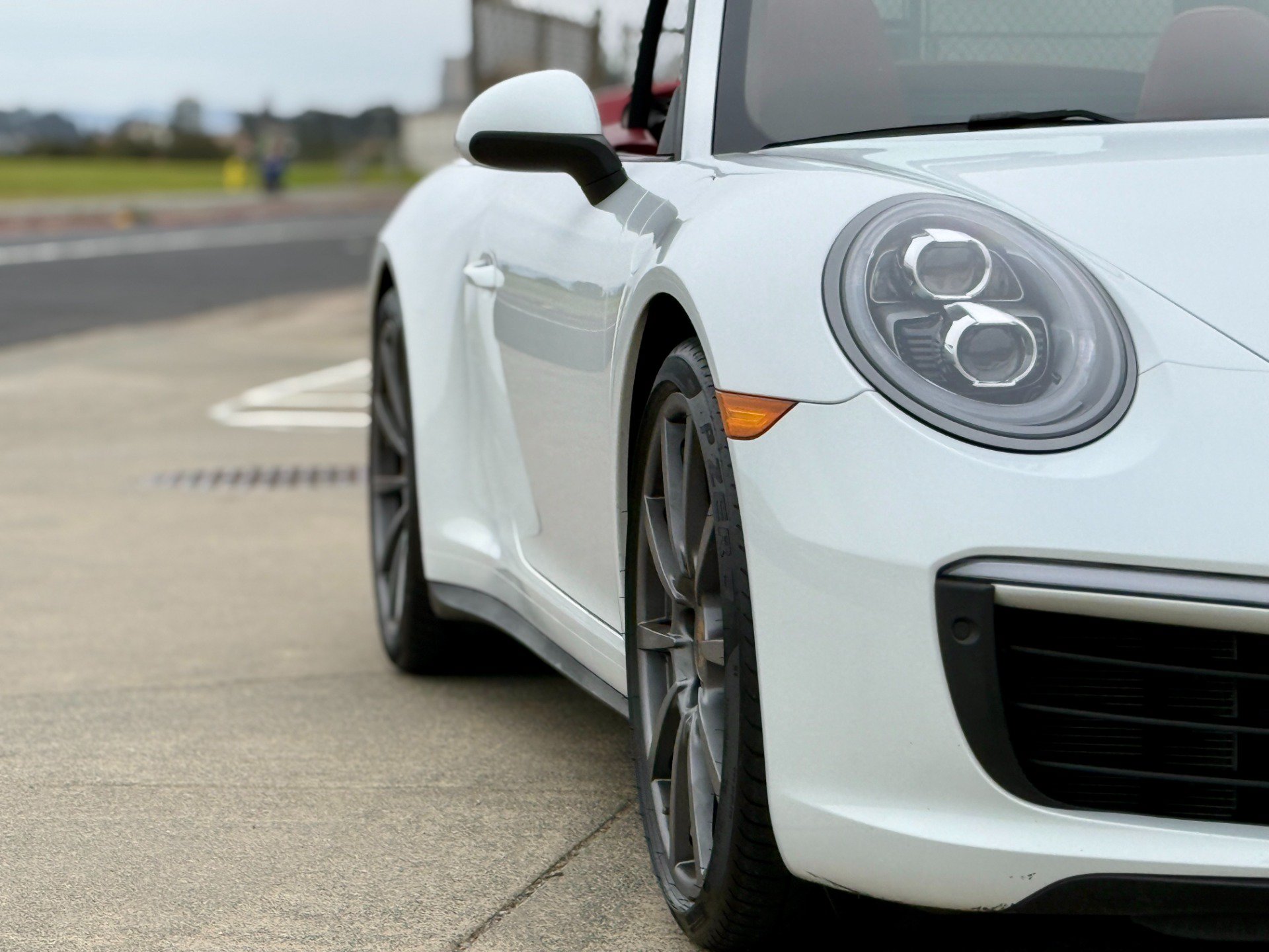Used 2019 Porsche 911 Carrera 4S AWD/4WD image 14